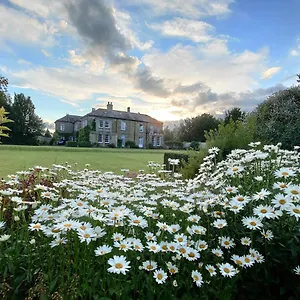 https://sutton-hall.yorkshirehotels.net