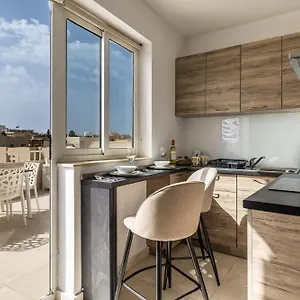 https://golden-sunsets-penthouse-by-solea.hotelssaintjulians.com